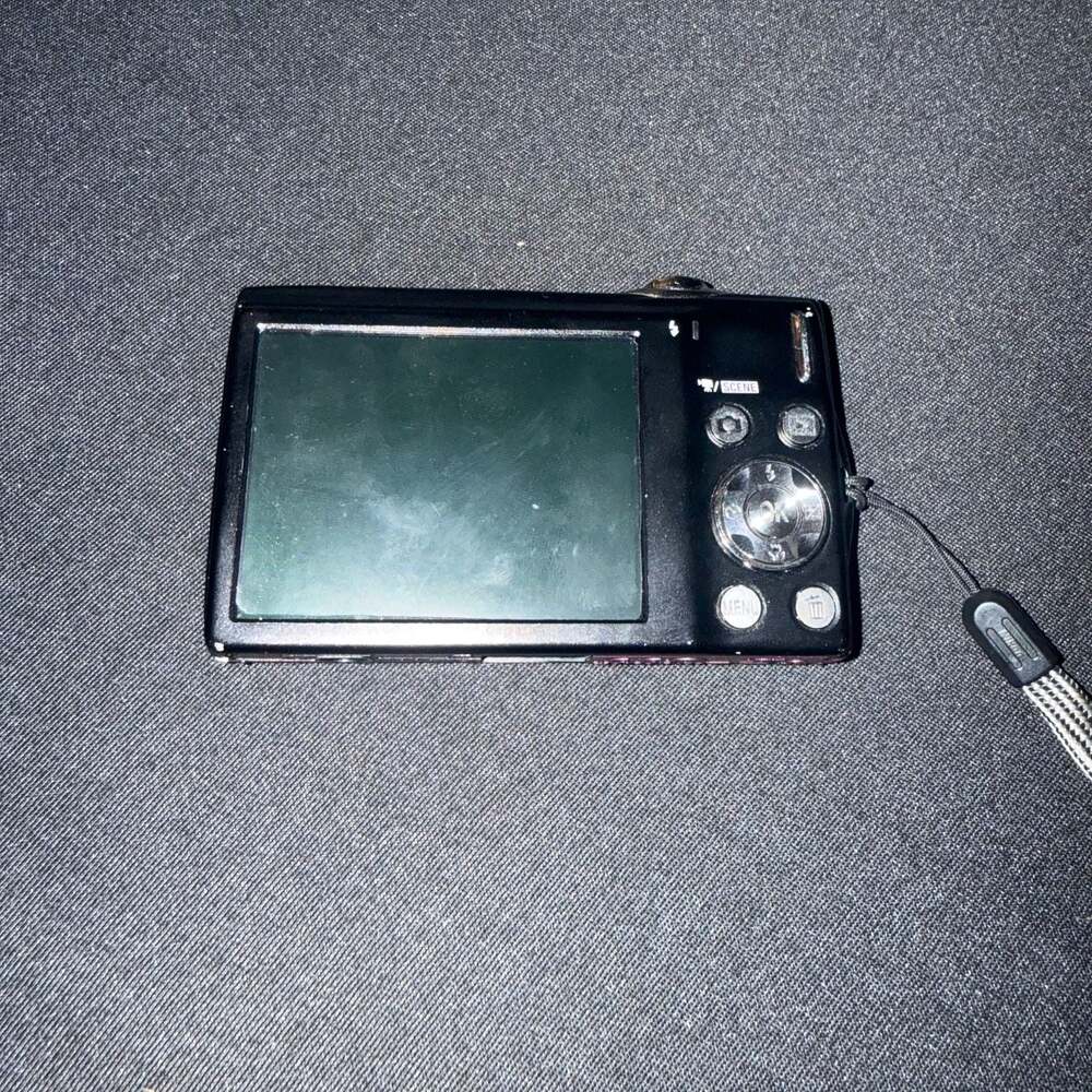 Nikon Coolpix S3000 12.0MP Digital Camera lens error